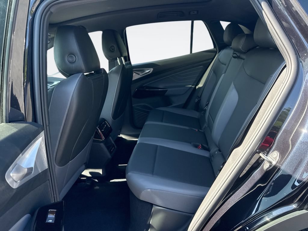 Used 2023 Volkswagen ID.4 Pro S RWD image 25