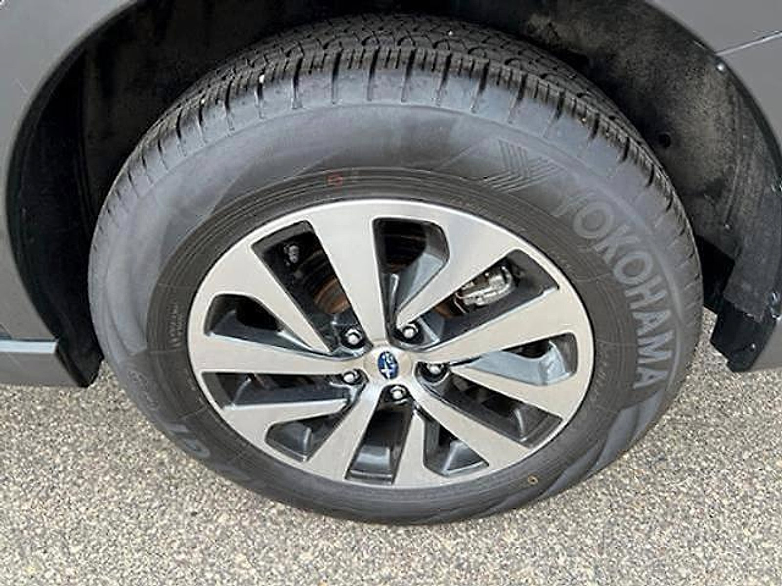 Certified 2024 Subaru Outback Premium AWD/4WD image 9