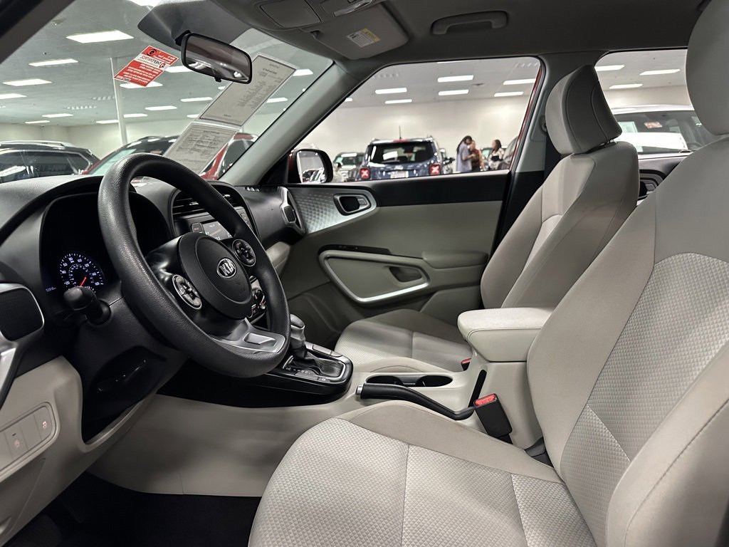 Used 2020 Kia Soul LX image 15