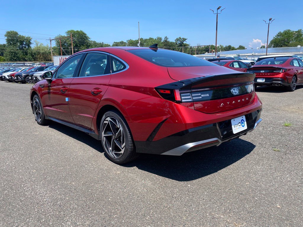 New 2026 Hyundai Sonata SEL FWD image 8