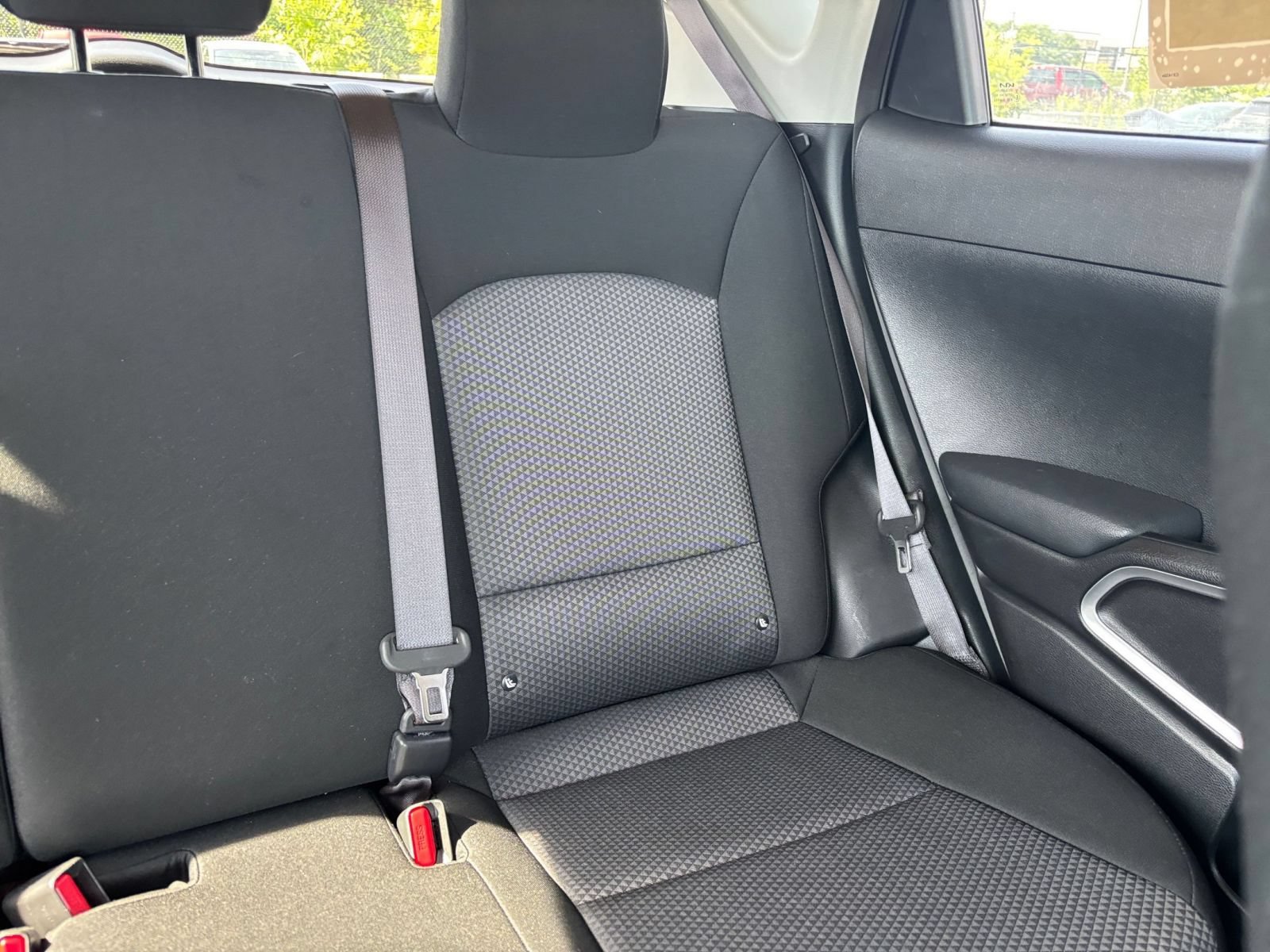 Used 2025 Kia Soul LX w/ LX Technology Package FWD image 35