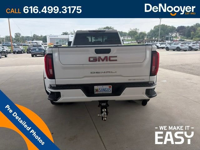 Used 2022 GMC Sierra 3500 Denali w/ Denali Ultimate Package AWD/4WD image 4