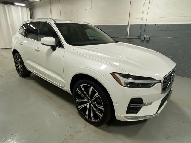 Used 2023 Volvo XC60 B6 Ultimate image 4