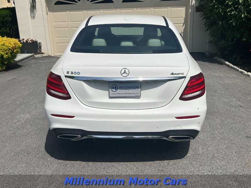 Used 2019 Mercedes-Benz E 300 4MATIC image 9