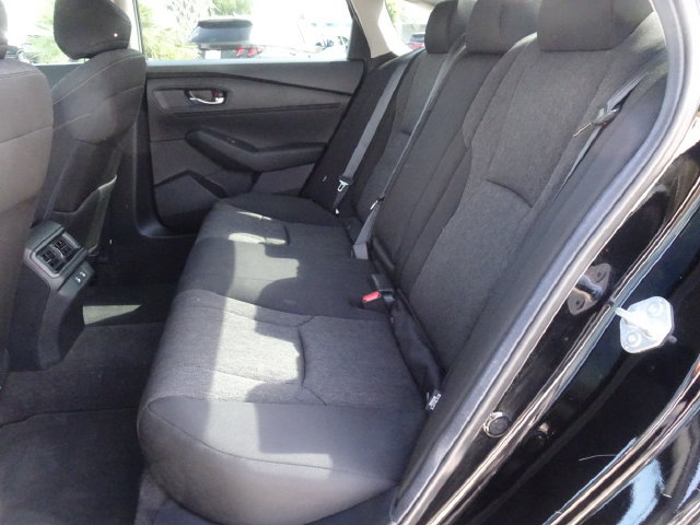 Certified 2025 Honda Accord SE image 9