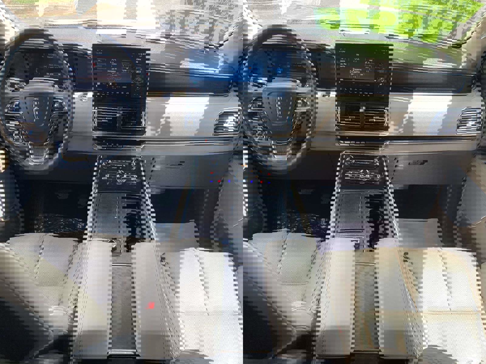 Certified 2024 Lincoln Navigator L Reserve AWD/4WD image 19