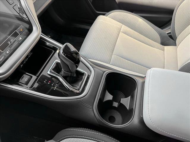 Used 2025 Subaru Outback Premium w/ Popular Package #1A image 15