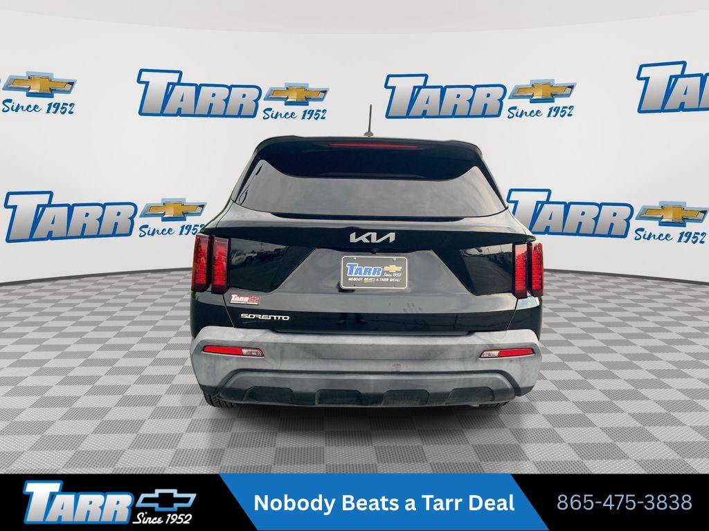 Used 2023 Kia Sorento LX FWD image 7
