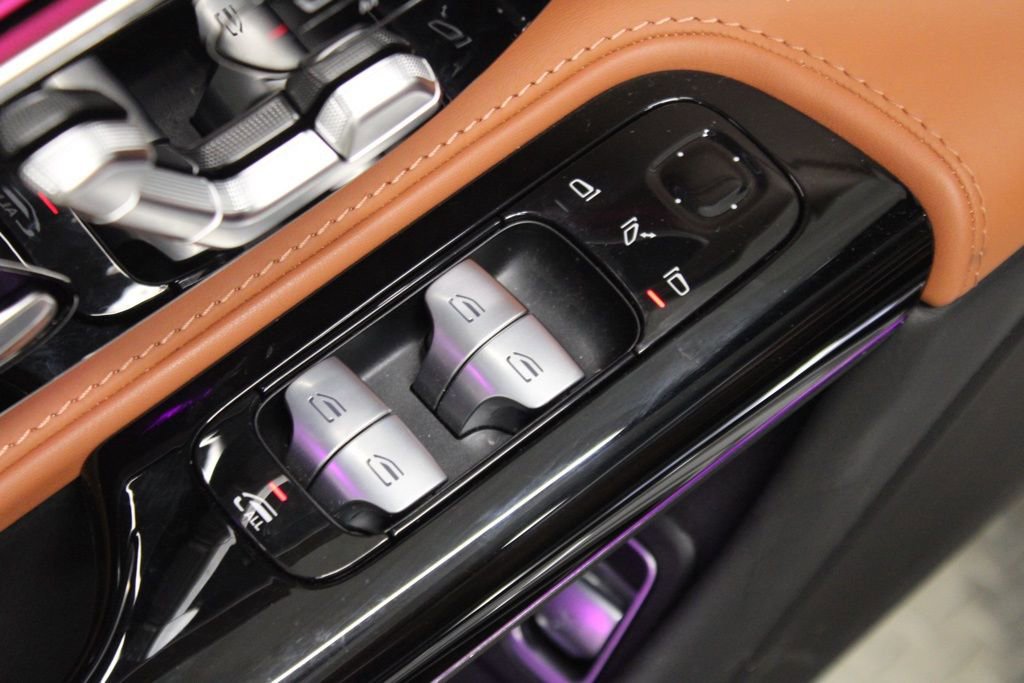 Used 2024 Mercedes-Benz SL 43 AMG image 24