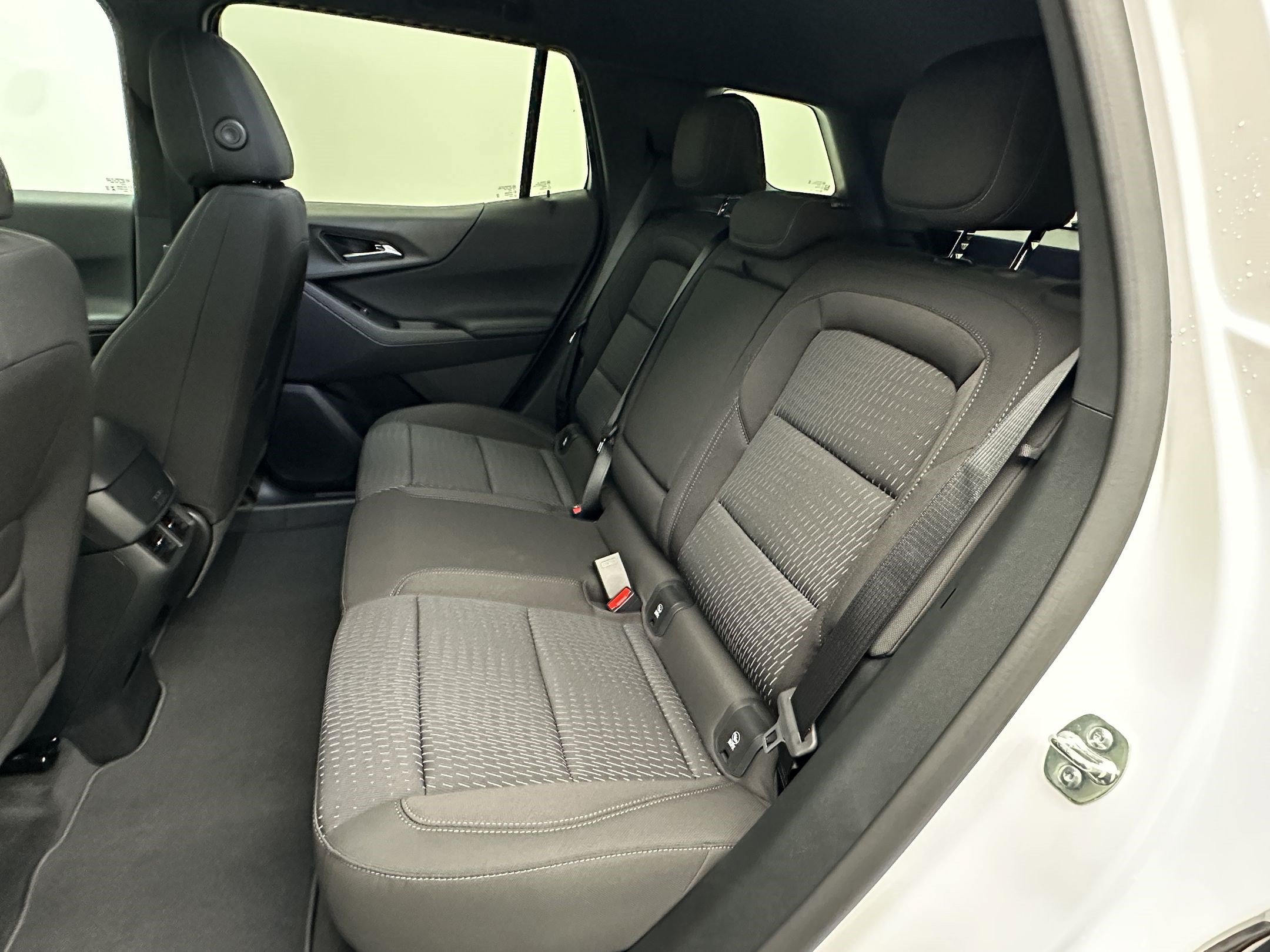 New 2027 Chevrolet Equinox LT AWD/4WD image 24