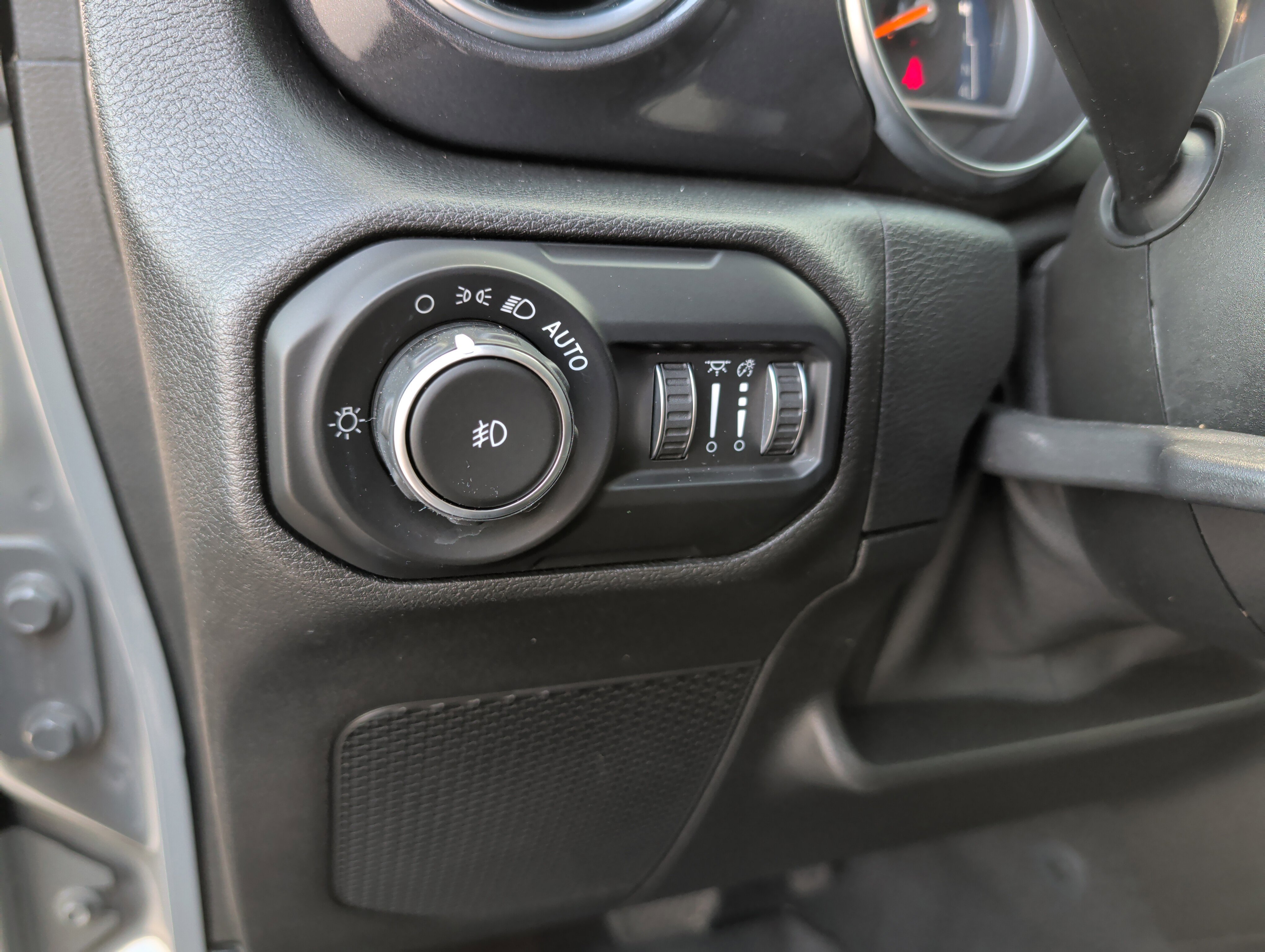 Used 2021 Jeep Wrangler Unlimited Sahara image 11