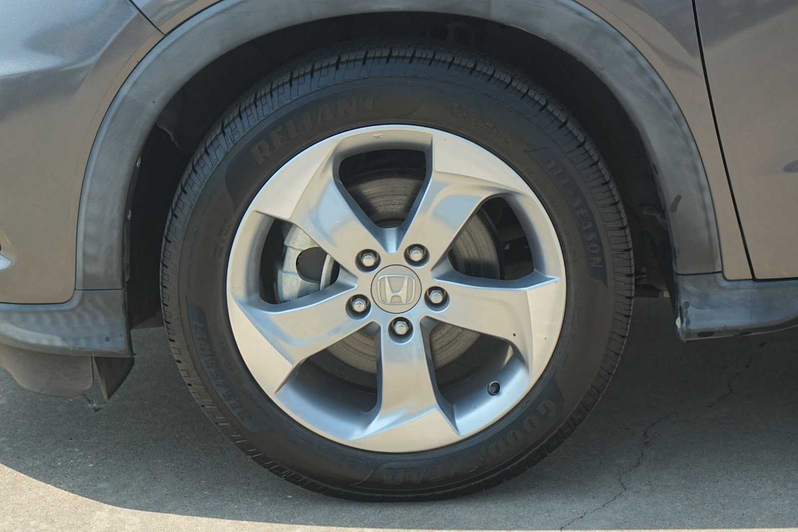 Used 2022 Honda HR-V LX image 7
