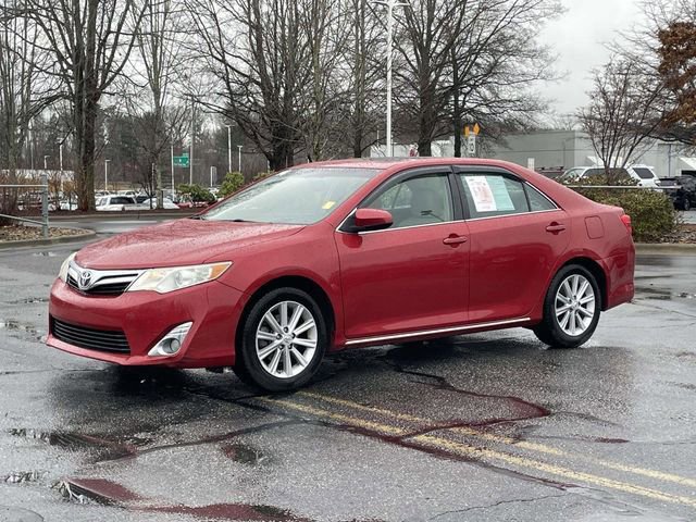 Used 2014 Toyota Camry XLE w/ Leather Package image 1