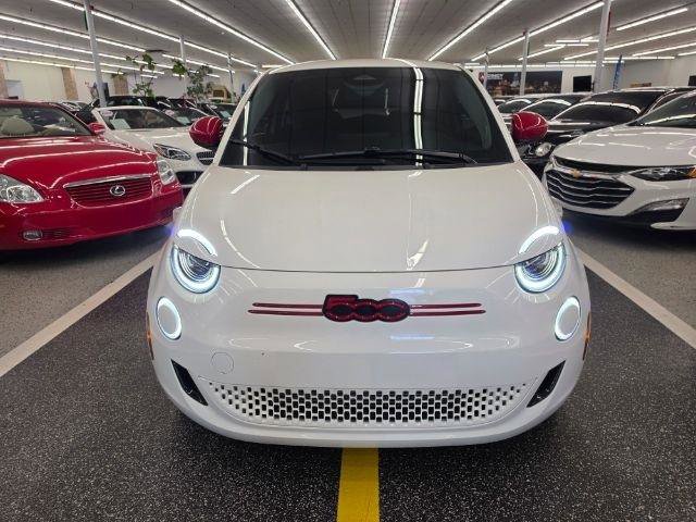 Used 2024 FIAT 500 e (RED) FWD image 2