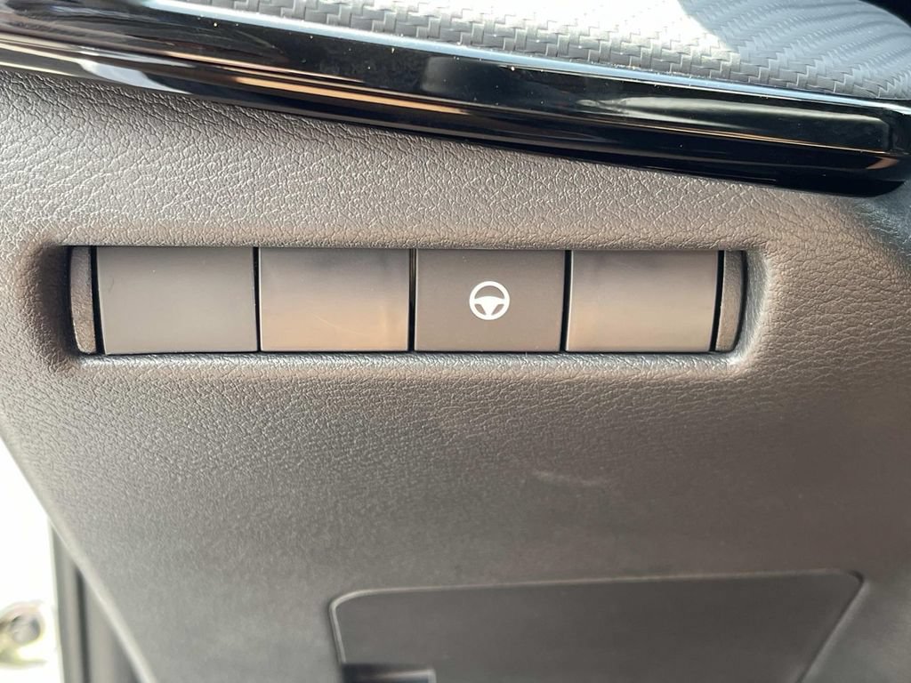 New 2026 Nissan Kicks SR w/ Cold Weather Package AWD/4WD image 29