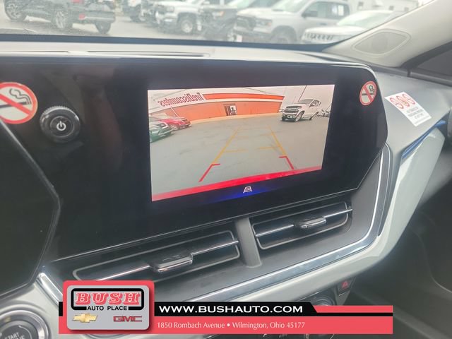 Used 2025 Chevrolet Trax LT FWD image 23
