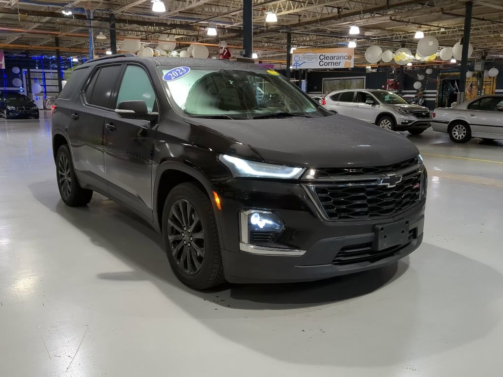 Used 2023 Chevrolet Traverse RS AWD/4WD image 5