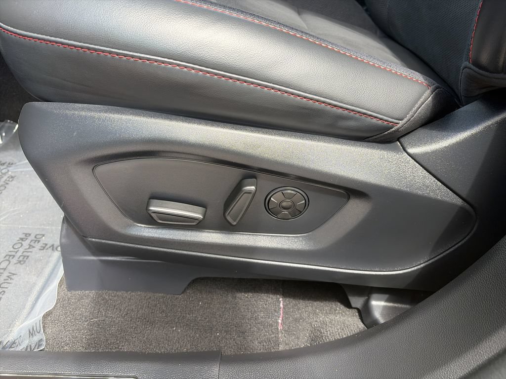 Used 2025 Ford Explorer ST RWD image 12