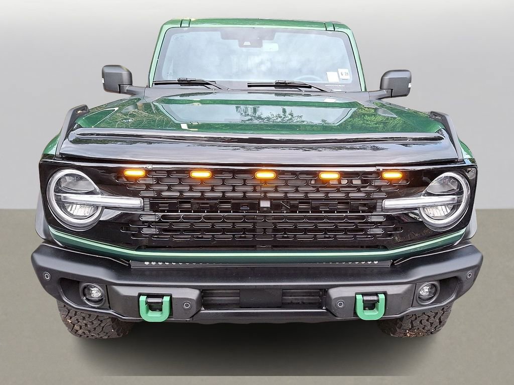 Used 2025 Ford Bronco Badlands AWD/4WD image 2