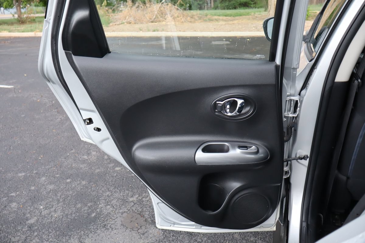 Used 2016 Nissan Juke S AWD/4WD image 24