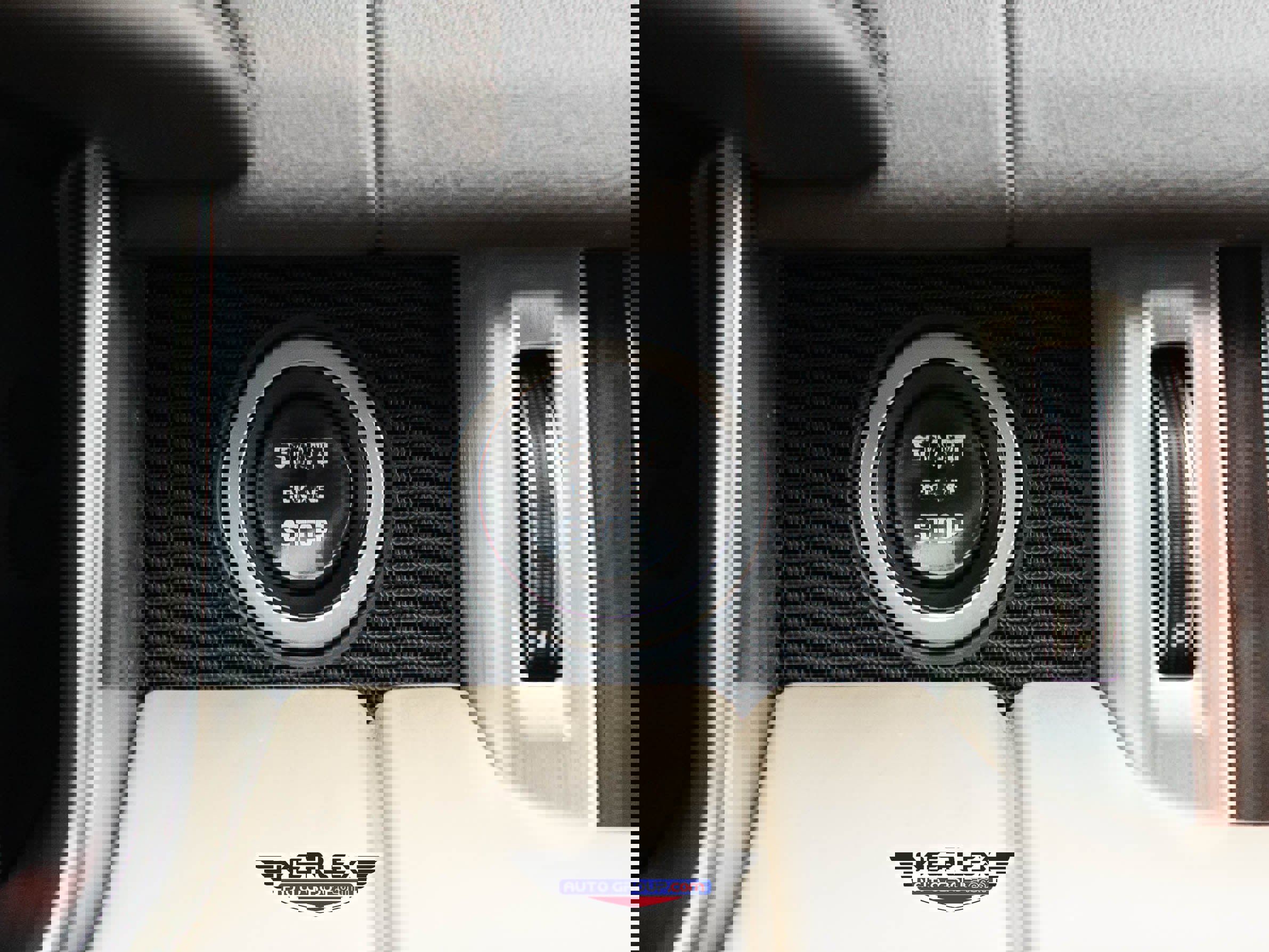 Used 2017 Land Rover Range Rover Supercharged image 34