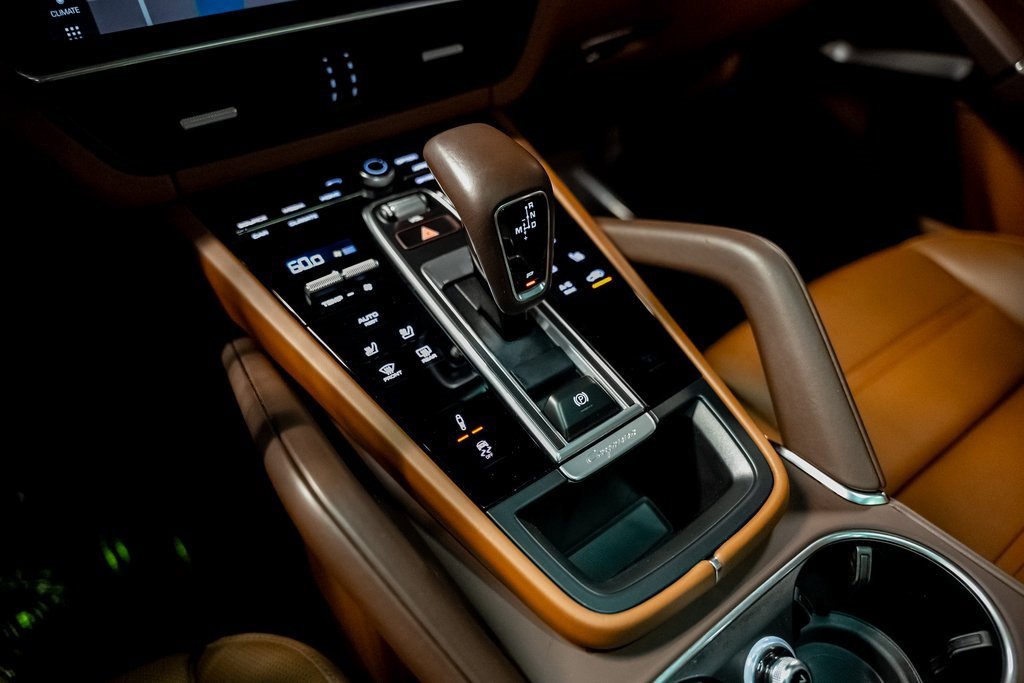 Used 2021 Porsche Cayenne Turbo image 50