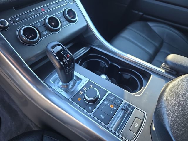 Used 2016 Land Rover Range Rover Sport SE image 28