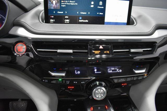 Used 2023 Acura MDX SH-AWD w/ Technology Package image 22