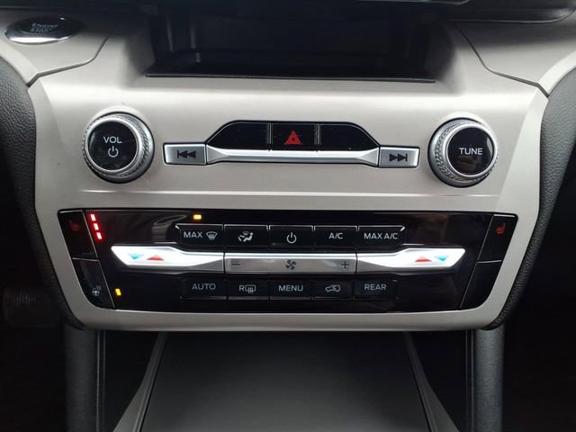 Certified 2023 Ford Explorer XLT w/ Equipment Group 202A image 23