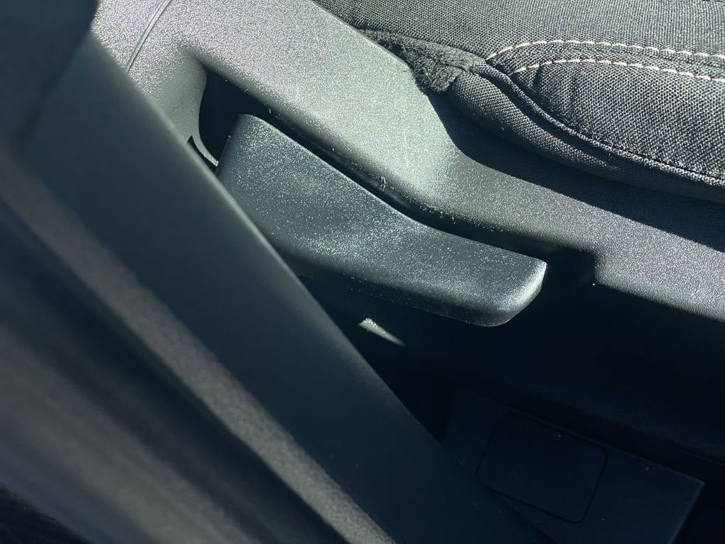 Used 2023 Ford Escape Active image 39