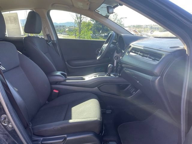 Used 2016 Honda HR-V LX image 33