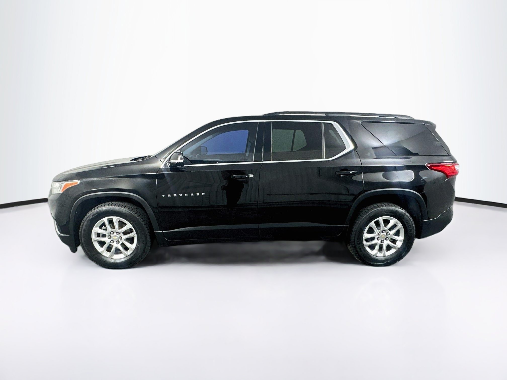 Used 2019 Chevrolet Traverse LT FWD image 4