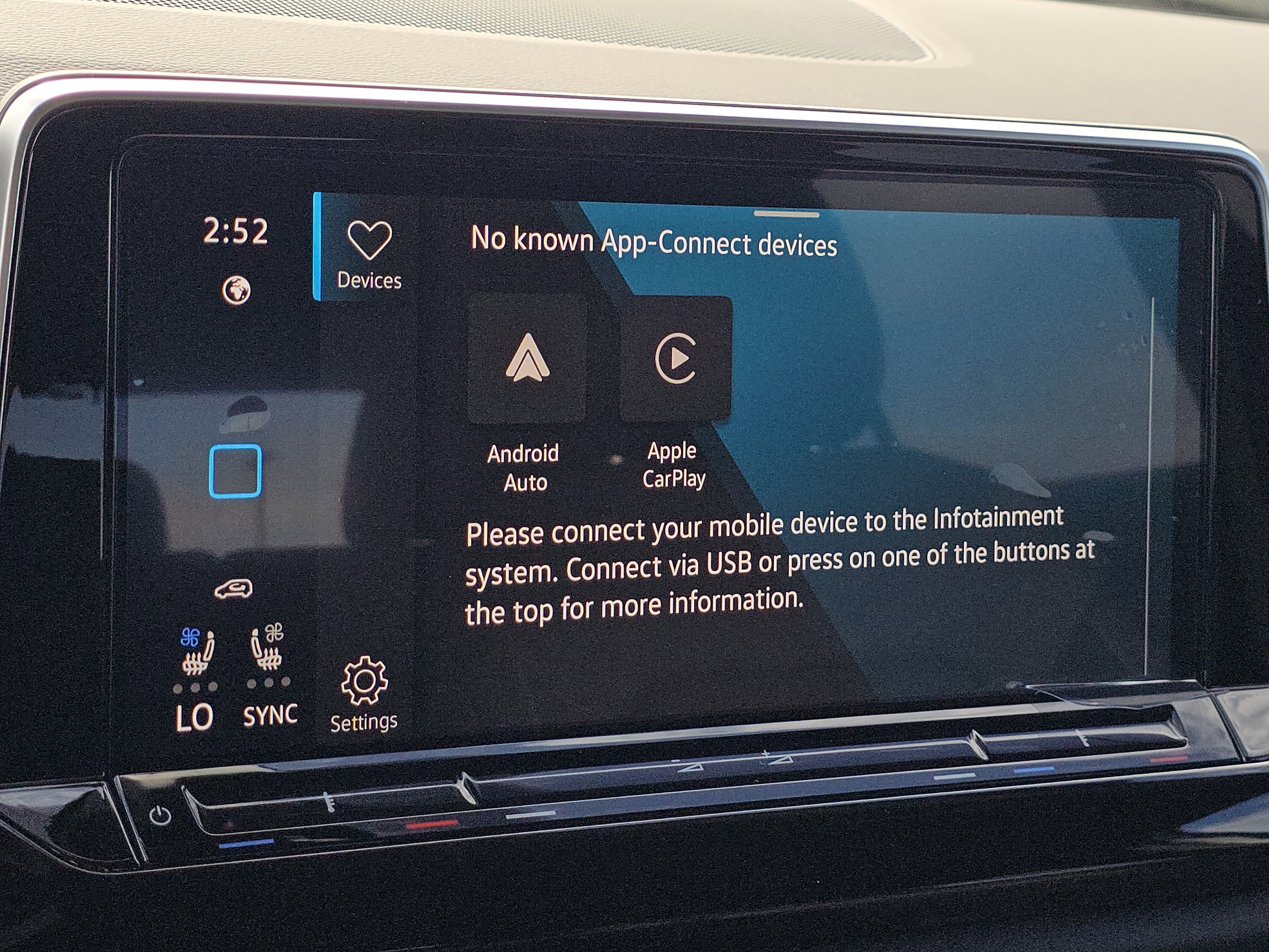 New 2026 Volkswagen Atlas Cross Sport SE image 9