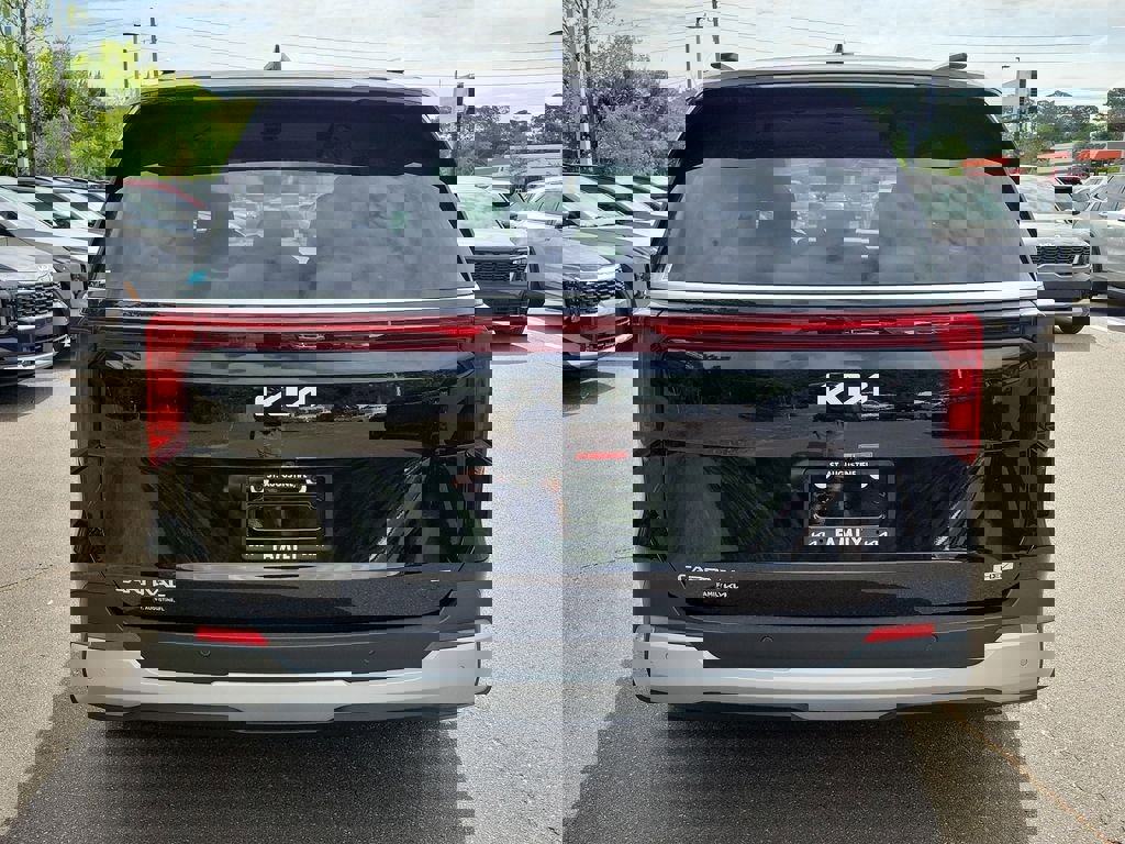 New 2026 Kia Carnival EX FWD image 5