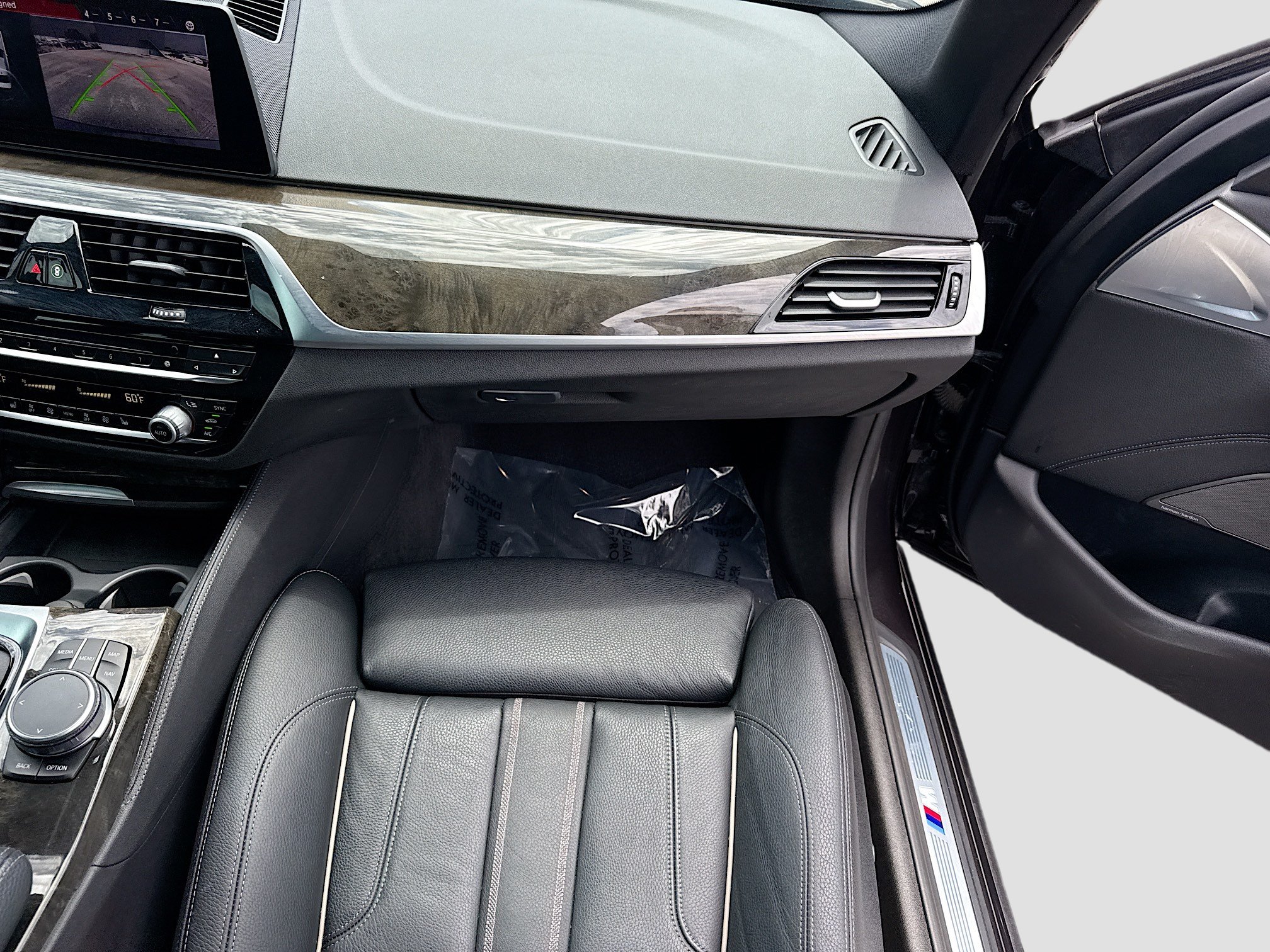Used 2019 BMW 530i w/ M Sport Package RWD image 18