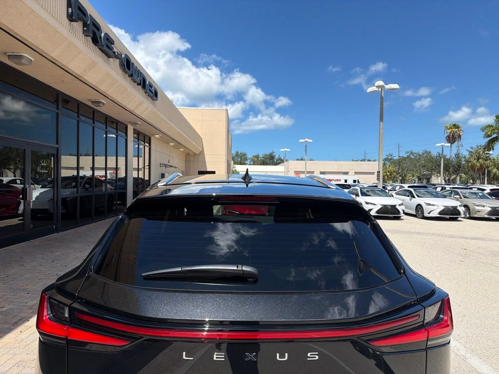Certified 2026 Lexus NX 350 AWD w/ Accessory Package (2T) image 5