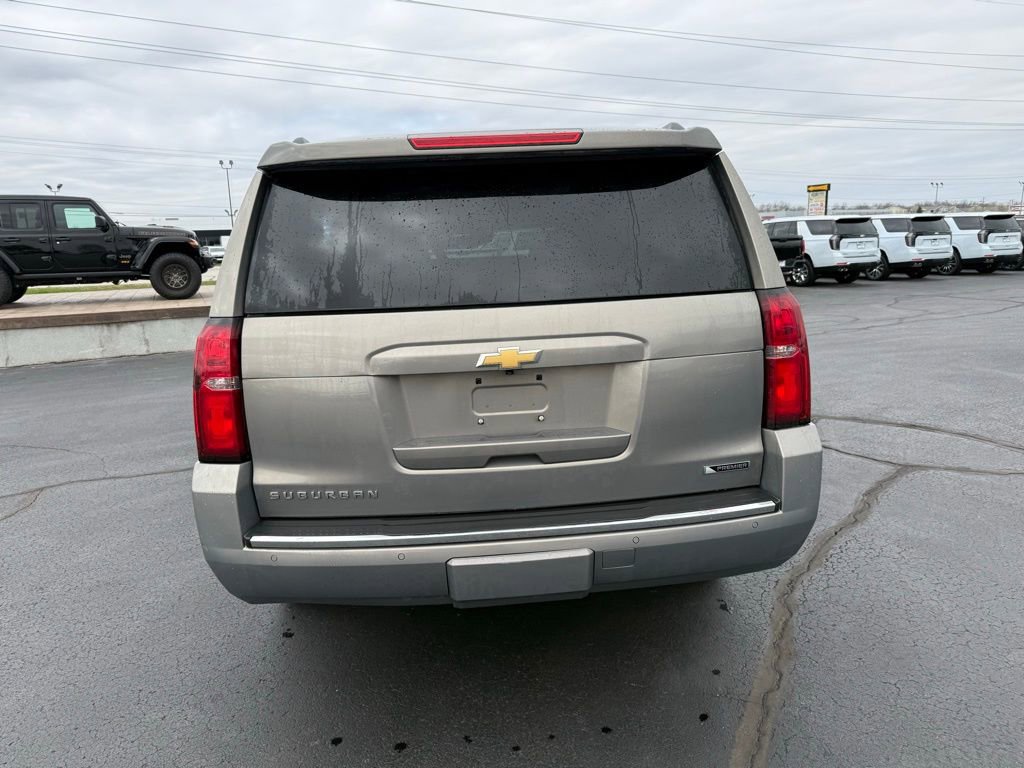 Used 2018 Chevrolet Suburban Premier image 4