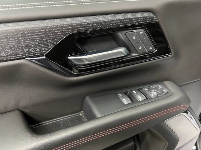 Used 2025 GMC Yukon AT4 Ultimate w/ LPO, Floor Liner Package AWD/4WD image 26