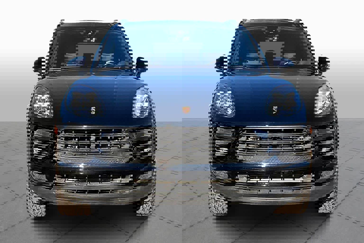 Used 2021 Porsche Macan image 5