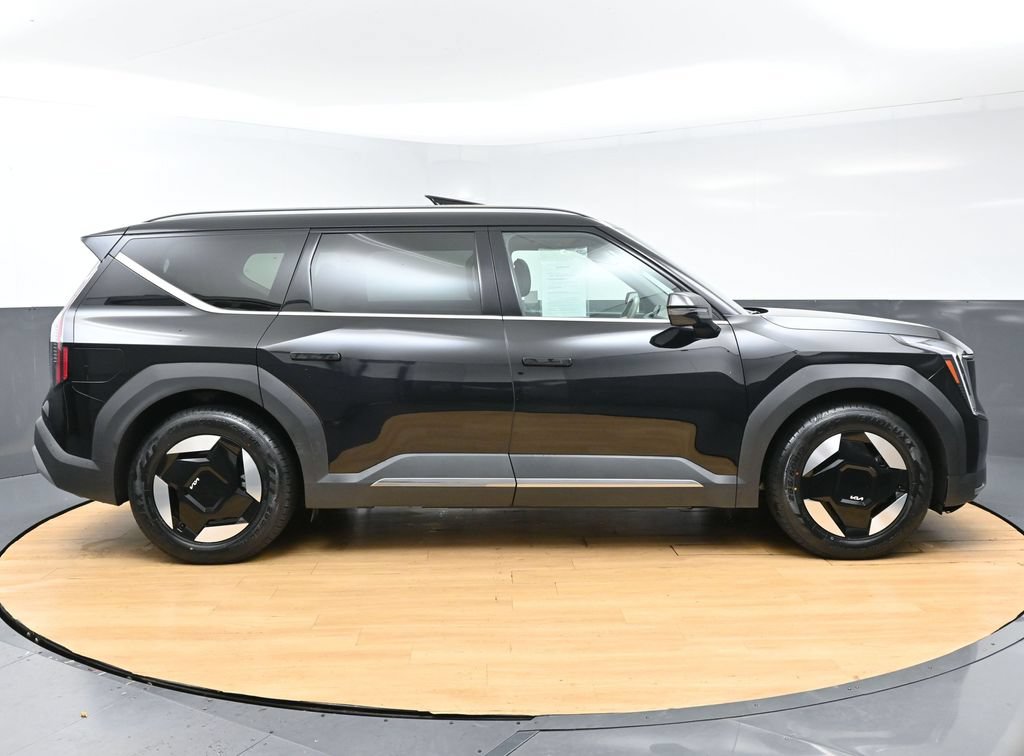 Used 2024 Kia EV9 Wind AWD/4WD image 8