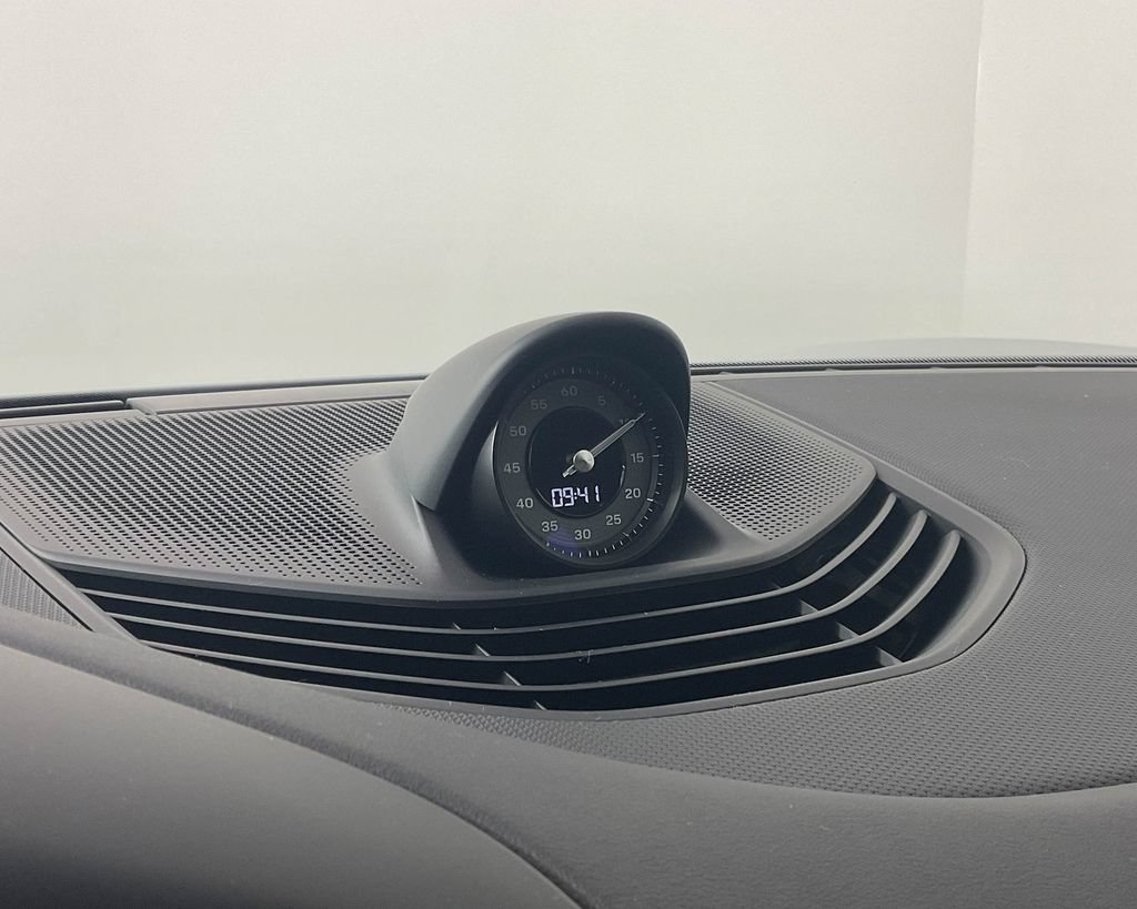 Certified 2025 Porsche Taycan RWD image 19