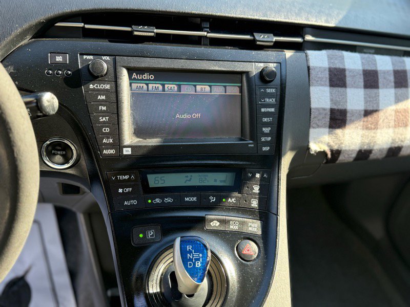 Used 2011 Toyota Prius Three w/ Solar Roof Pkg image 9