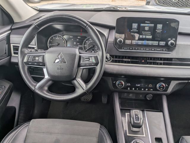 Used 2024 Mitsubishi Outlander SE FWD image 32