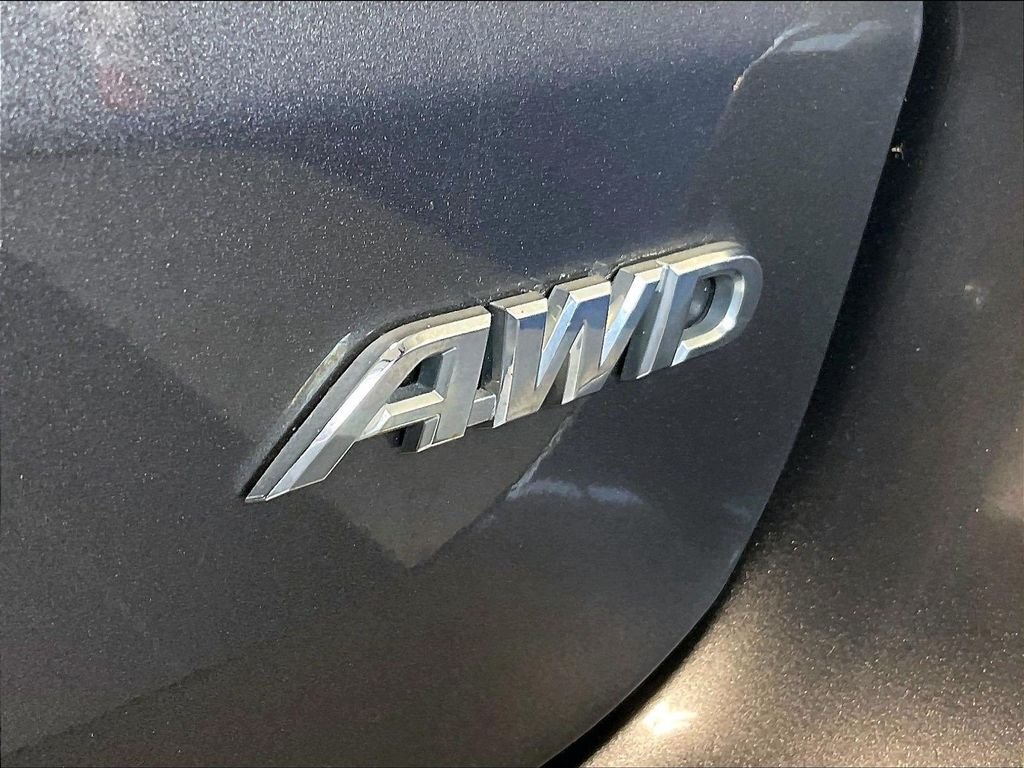 Used 2019 Toyota Highlander LE AWD/4WD image 29