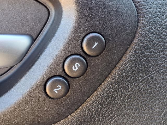 Used 2014 Jeep Cherokee Limited w/ Technology Group FWD image 11