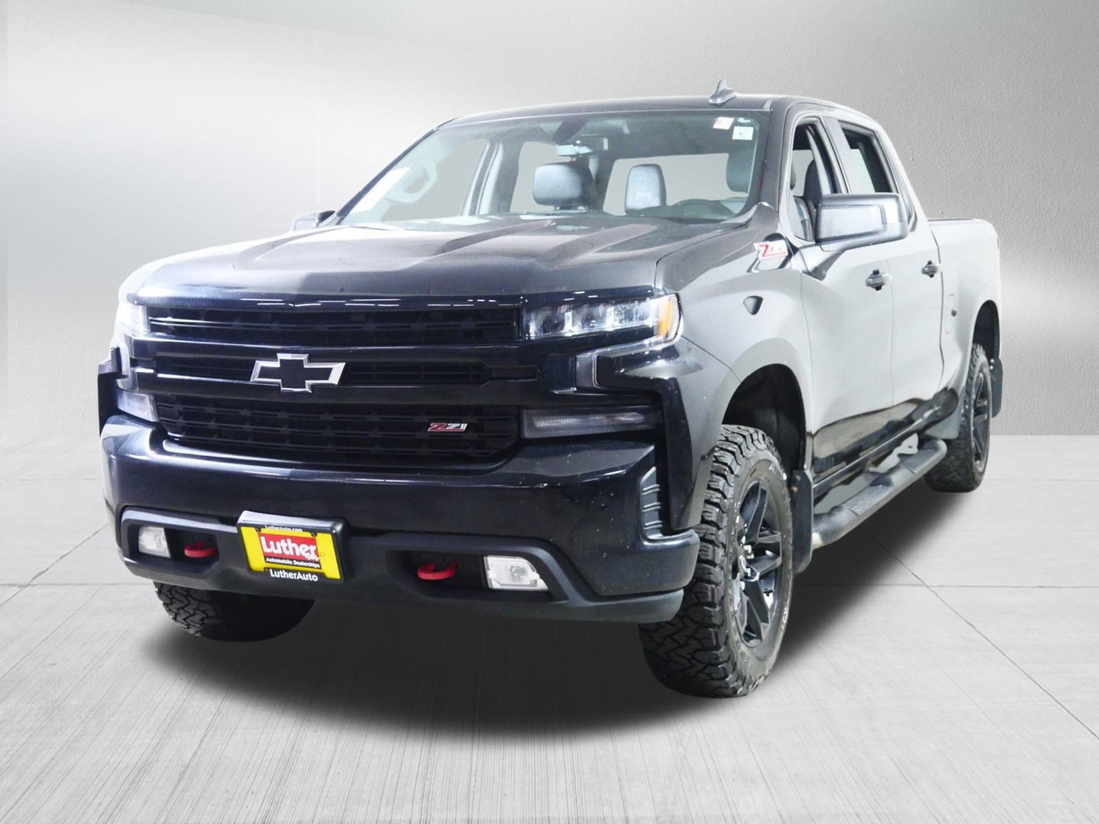 Used 2020 Chevrolet Silverado 1500 LT Trail Boss image 3