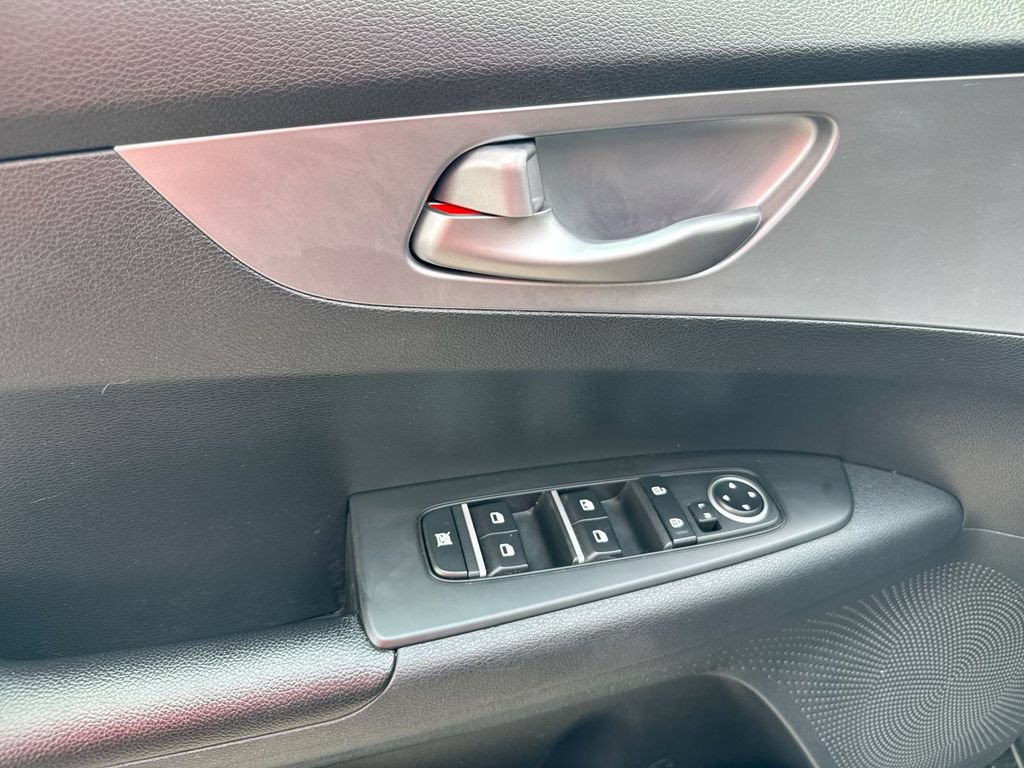 Used 2022 Kia Forte Sedan FWD image 20
