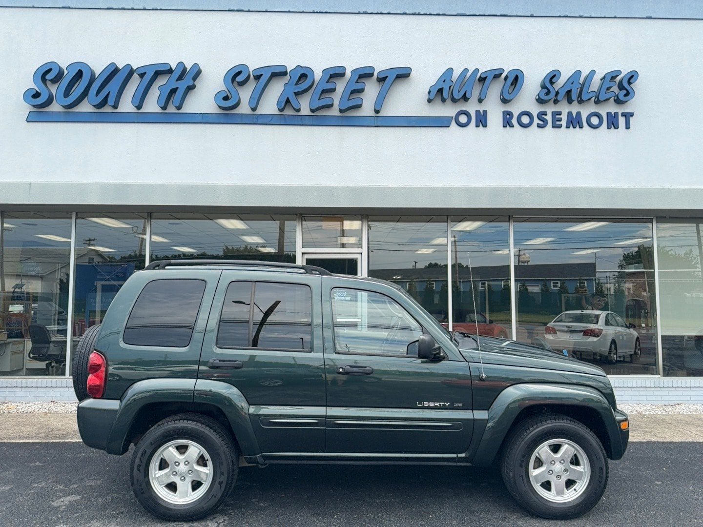 Used 2002 Jeep Liberty Limited AWD/4WD image 1