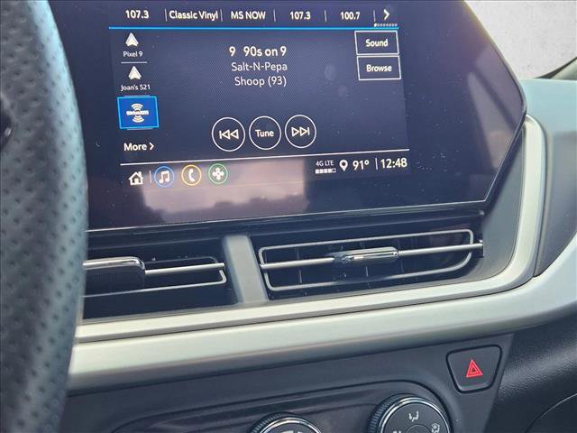 Used 2024 Chevrolet Trax RS w/ Sunroof Package image 8