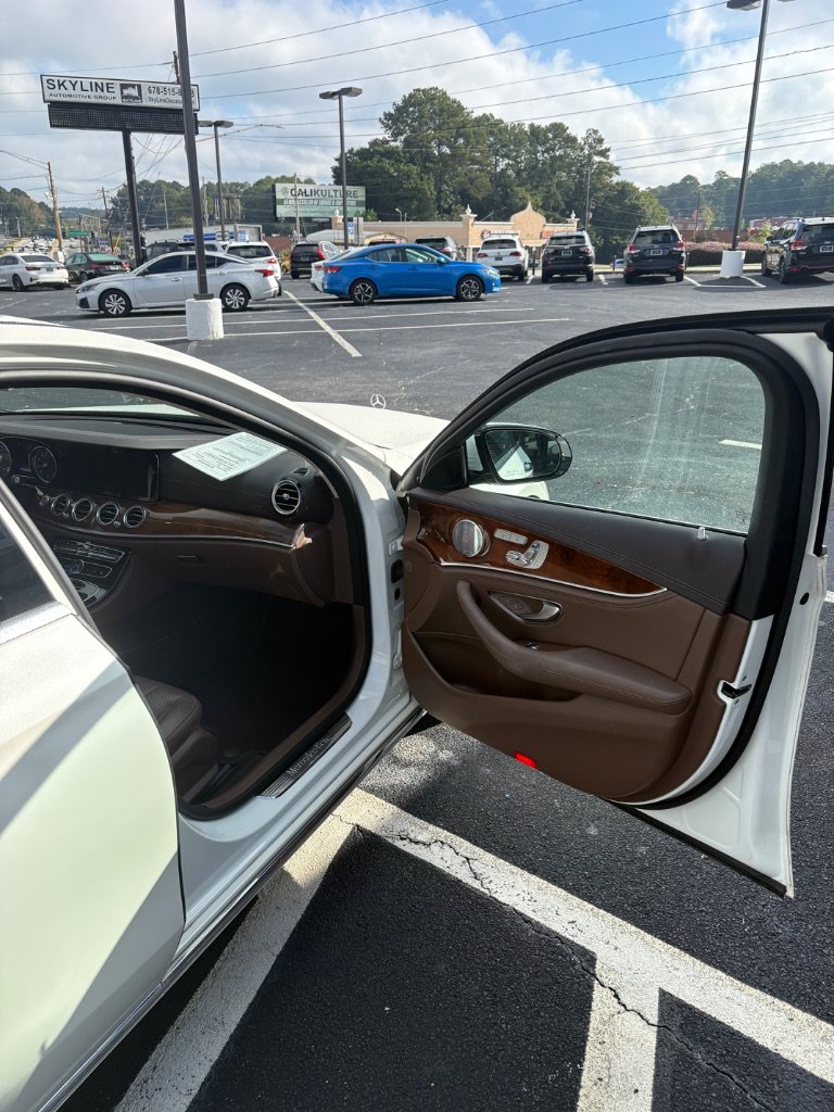 Used 2018 Mercedes-Benz E 300 image 28